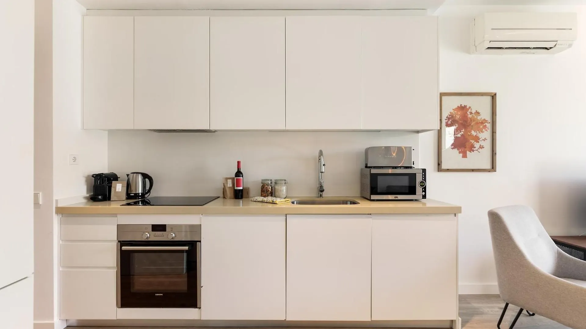 Ola Living Poblenou Beach バルセロナ スペイン