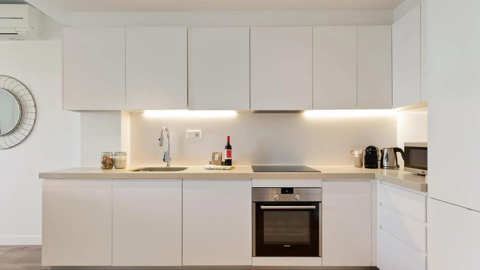 Ola Living Poblenou Beach バルセロナ アパート