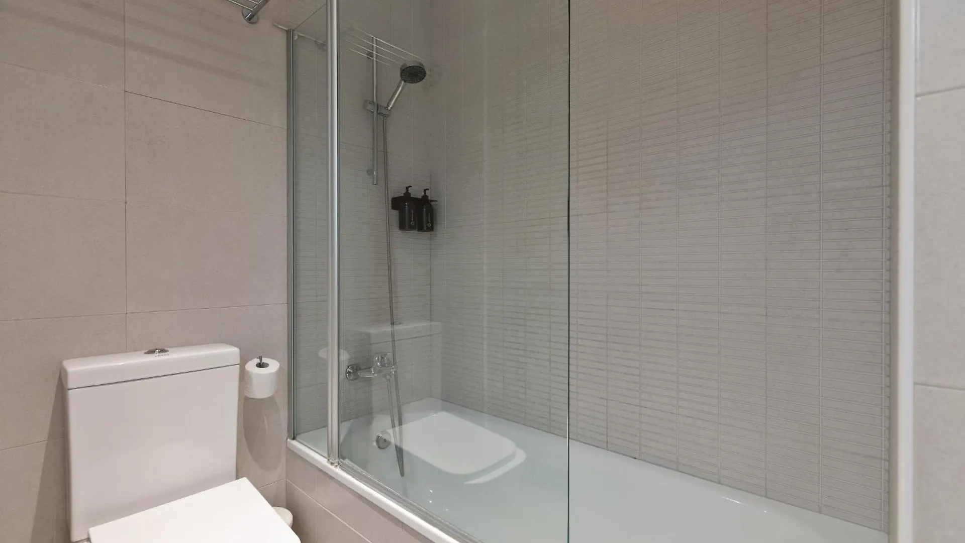 Ola Living Poblenou Beach Barcelona Apartment