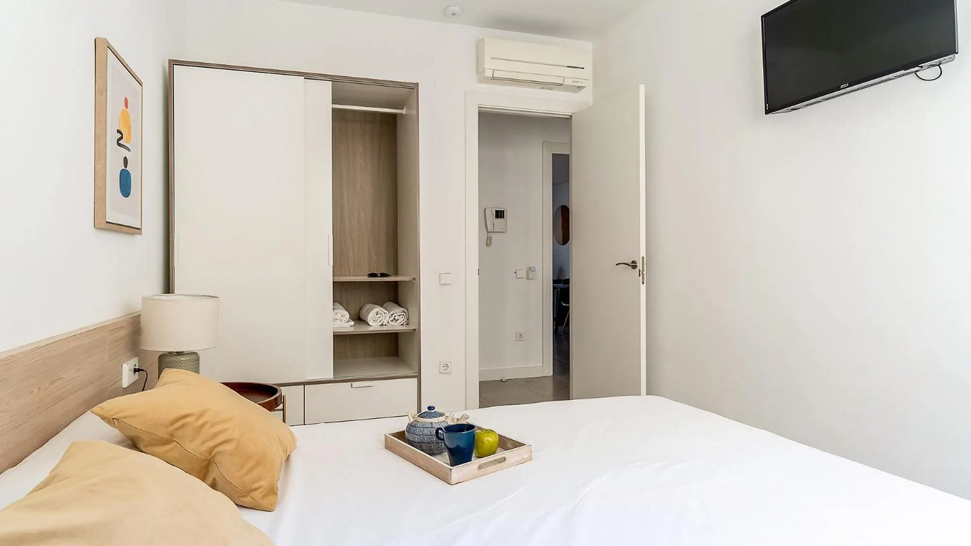 Ola Living Poblenou Beach Barcelona 0*,