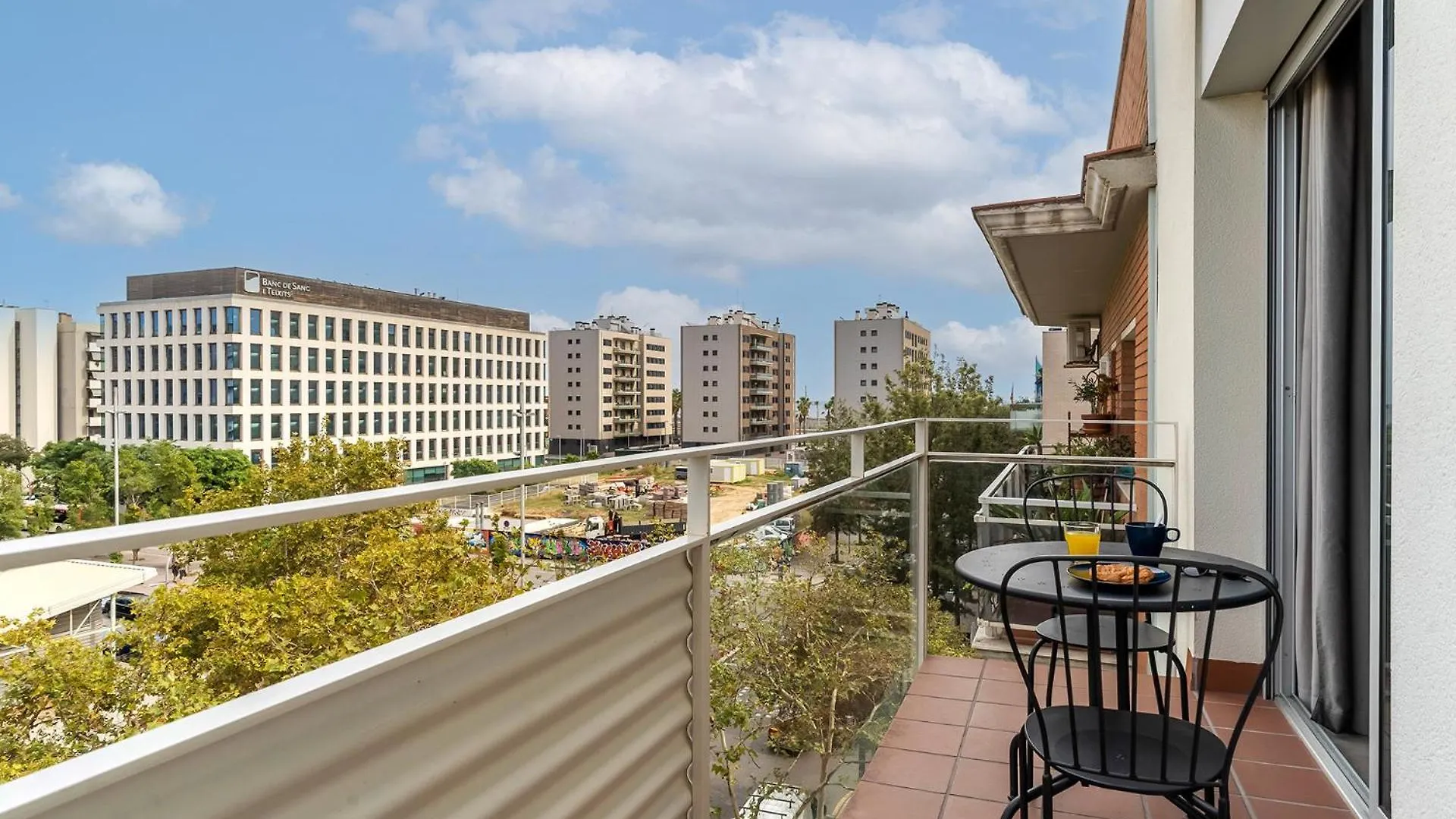 Ola Living Poblenou Beach Barcelona 0*,  Spain