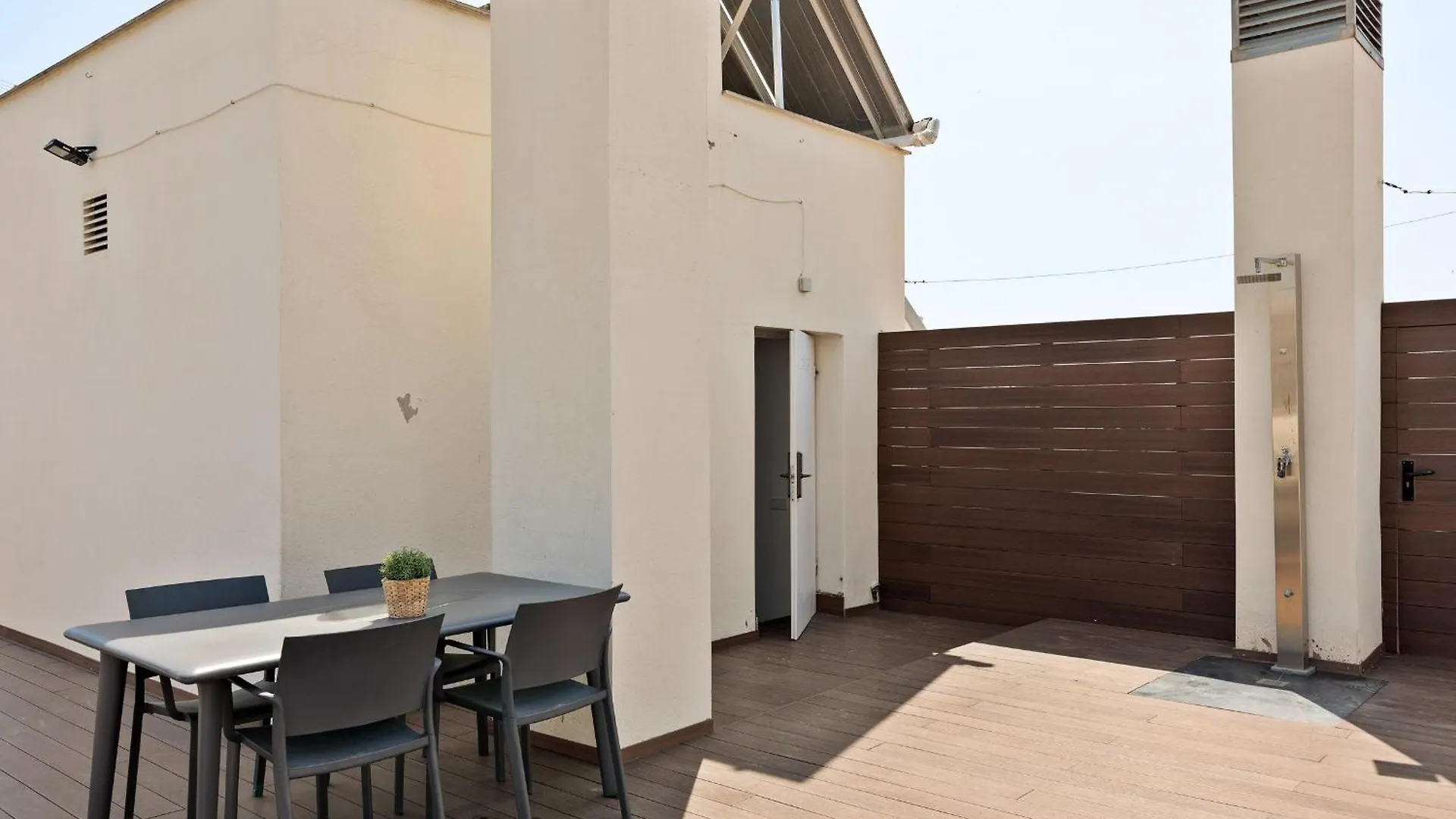 Ola Living Poblenou Beach Barcelona Apartment